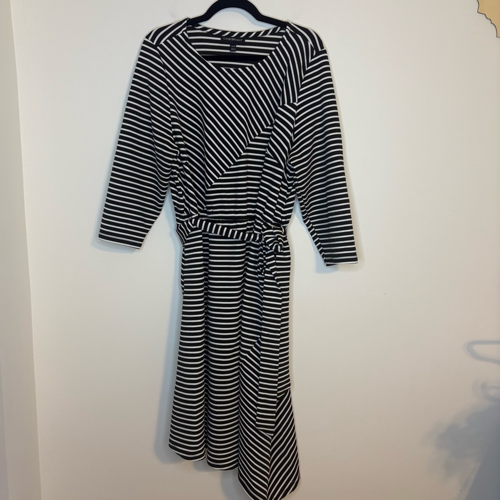 Lane Bryant Black and White Striped A-Line Dress Tie Belt Pockets Size 18/20